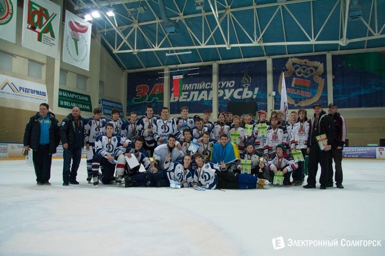 Рождественский турнир по хоккею среди юношей 1998 года в г. Солигорске
