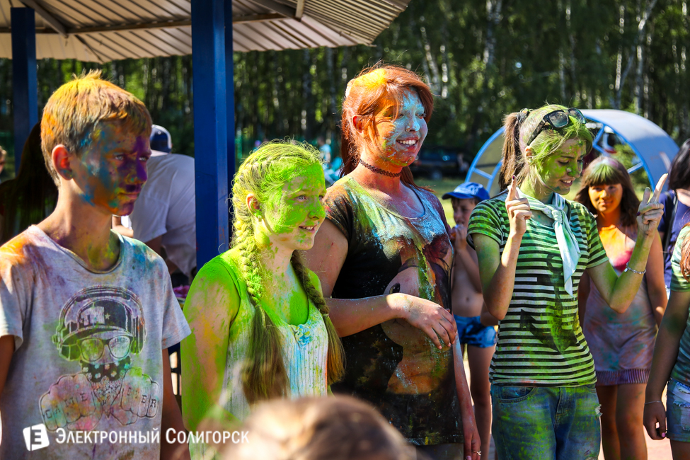 фестиваль красок Holidance Солигорск