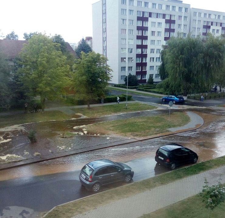 Порыв воды Солигорск проезд Парковый