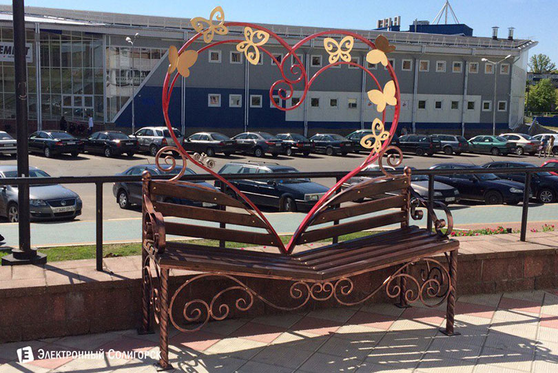скамейка для влюбленный Солигорск