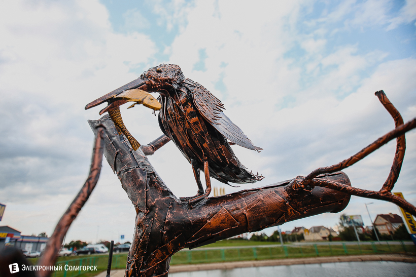 скульптура рыбака Солигорск