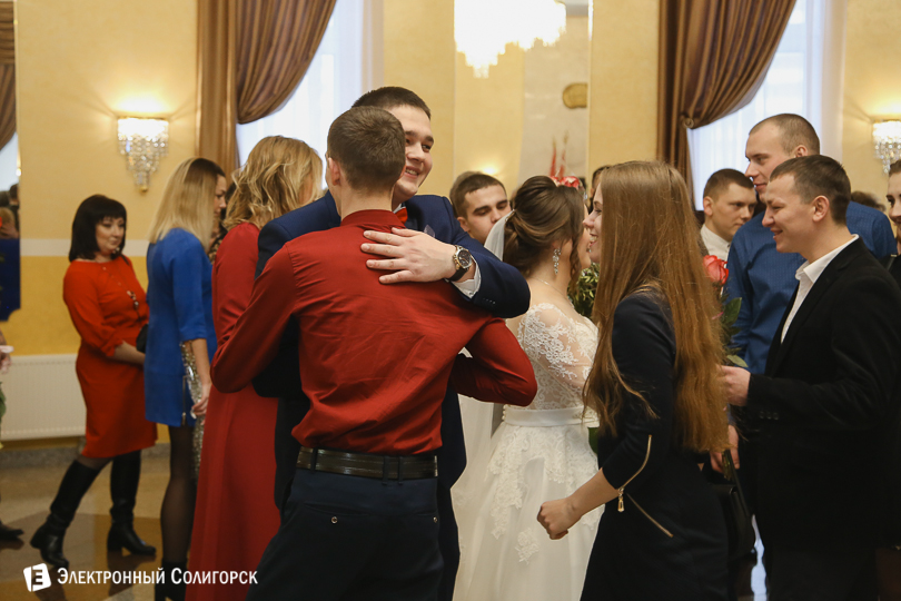 жених и невеста Солигорск