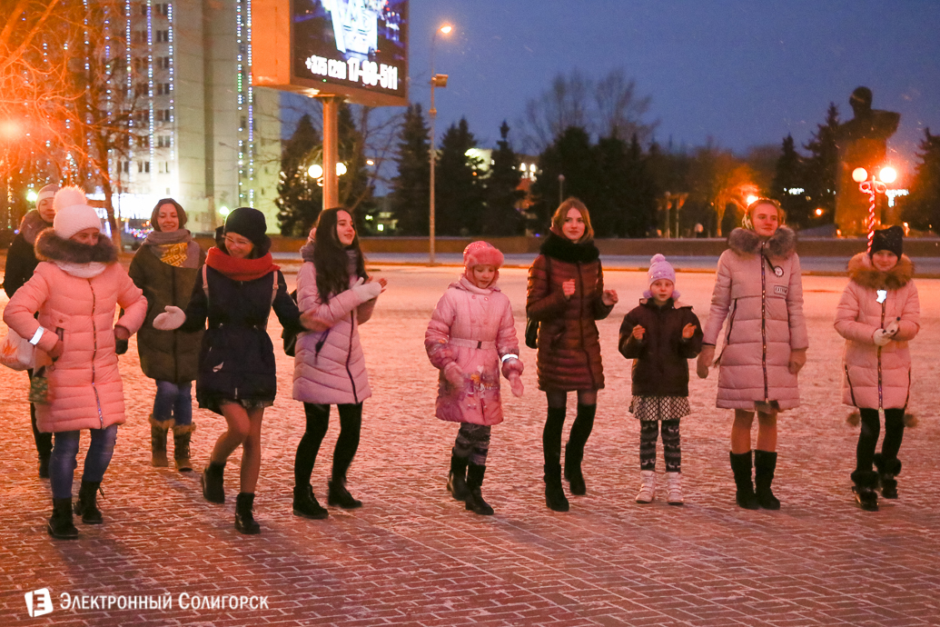 праздник площадь дети Солигорск