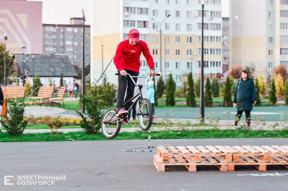 Соревнование скейтеров, самокатеров и bmx-серов в Солигорске