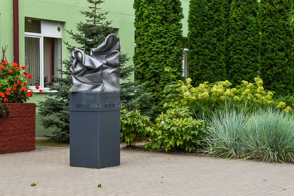 Скульптура Спецовки в Солигорске