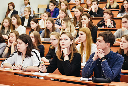 От 60 рублей: какие стипендии в этом году получат студенты-первокурсники