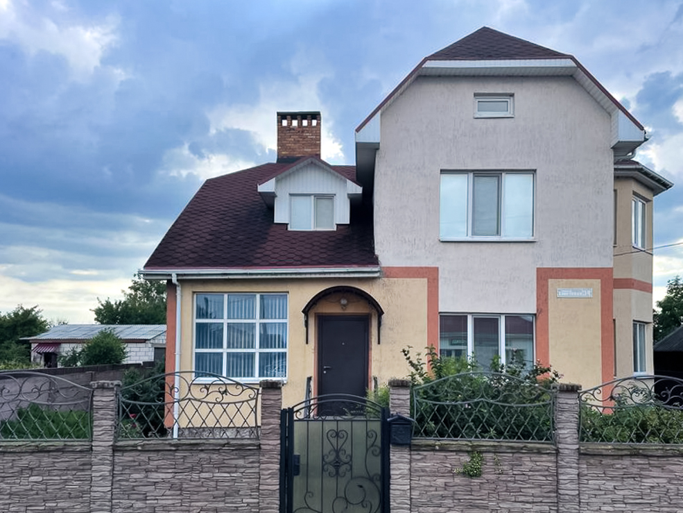 Купить дом в Любани