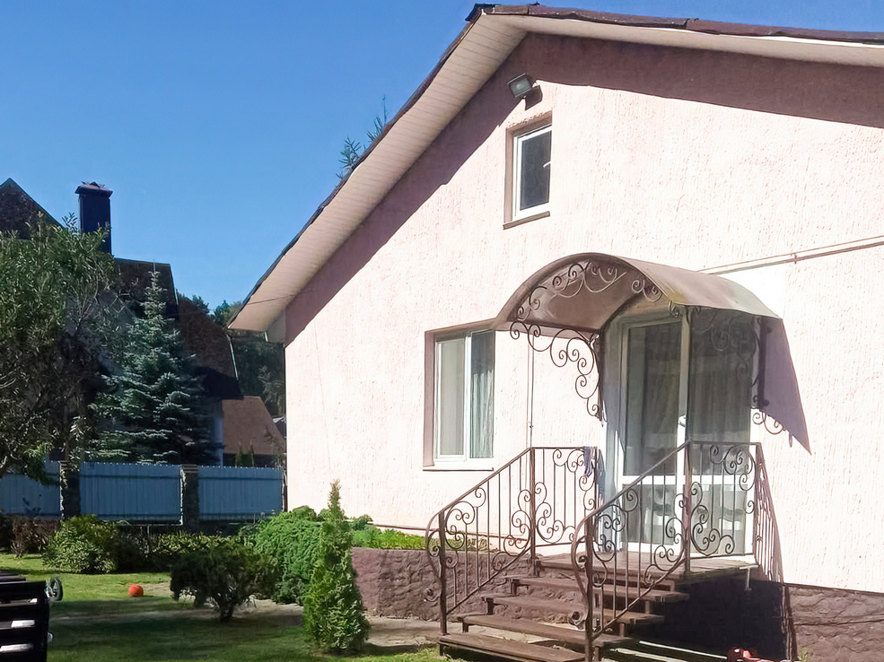House 4