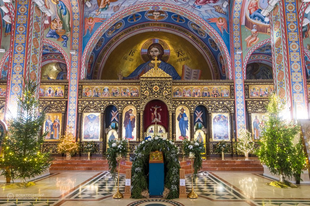 Вечерняя литургия в кафедральном соборе Солигорска