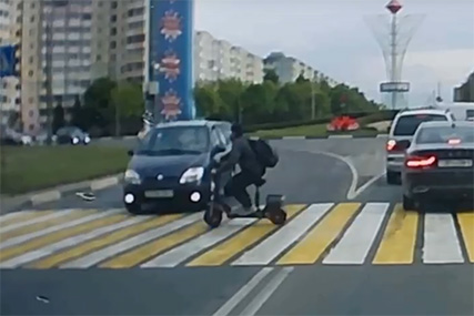 ДТП на пешеходном переходе: столкновение авто с электросамокатом