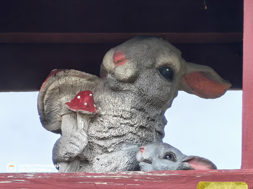 Достопримечательность в деревне Листопадовичи Солигорского района