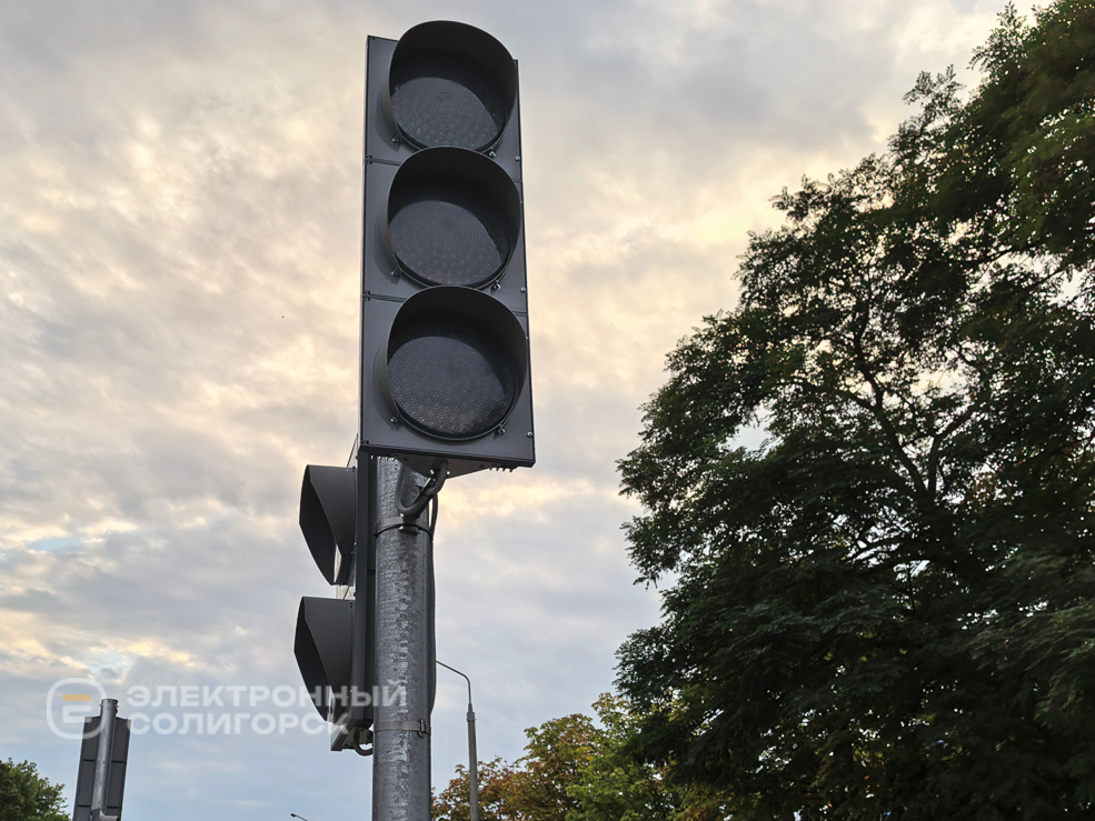Ещё один светофор появился в Солигорске на улице Константина Заслонова