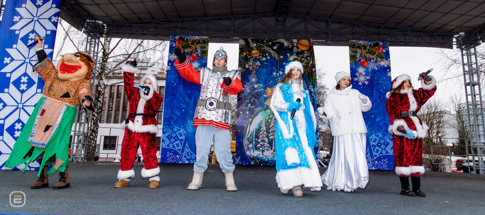 Парад Дедов Морозов в Солигорске