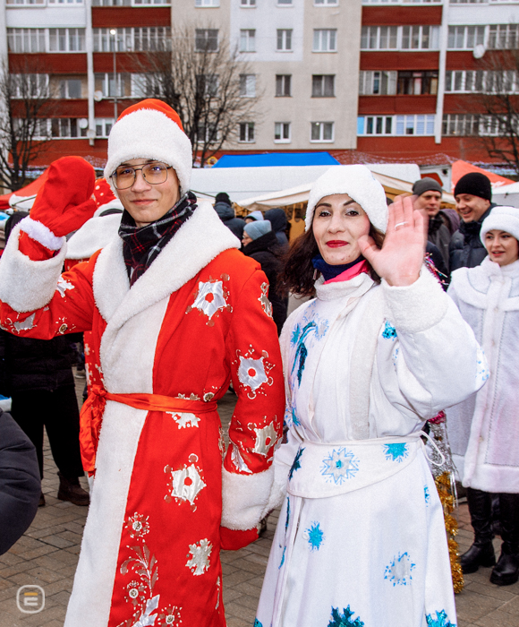 Парад Дедов Морозов в Солигорске
