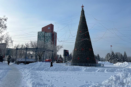 Готовьте коньки: в Солигорске заливают центральный каток