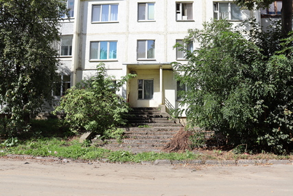 Зачем под окнами лестница: загадка двух солигорских домов 