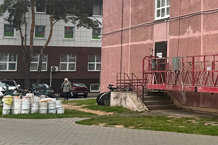 Новый мурал в Солигорске. Художники приступают к работе над домом 59 по Заслонова